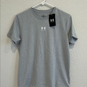Under Armour campus oversize girls Light Grey Short Sleeve shirt, youth medium